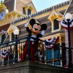 Disney relève ses prévisions de bénéfices après de solides résultats dans les parcs et le streaming