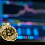Marché des Cryptomonnaies : Prévisions Audacieuses pour le Bitcoin, Incertitude Technique pour le Ripple